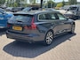 Volvo V60 2.0 T5 Momentum / Trekhaak / Leder / Navigatie / 18'' / Apple CarPlay / Parkeerhulp V+A / Stoelverwarming / Cruise Control