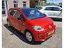 Volkswagen Up! BlueMotion 1.0 groove up! Pano, cruise, zeldzame oranje metalic kleur! Navi, parkeersensoren. Prijs incl garantie!