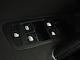 Volkswagen Golf 1.0 TSI R Line | Stoelverwarming | Carplay | Adaptive cruise | Navigatie | Full LED | Parkeerhulp | Climate control | Active Info Display