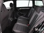 Volkswagen Golf 1.0 TSI R Line | Stoelverwarming | Carplay | Adaptive cruise | Navigatie | Full LED | Parkeerhulp | Climate control | Active Info Display