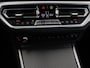 BMW 3-Serie 320i M Sport | Panoramadak | Head-Up | Leder | Stoelverwarming | Camera | Carplay | Live Cockpit | Sportstoelen | Navigatie | Full LED