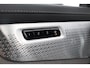 Volvo XC90 T8 Plug-in hybrid Ultra Dark | FACELIFT | Mulberry Red | Luchtvering | Bowers&Wilkins | Massage+Ventilatie