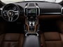 Porsche Cayenne 3.0 S E-Hybrid | Panoramadak | Stoelventilatie | Camera | Memory | Leder | BOSE Surround | Stuurverwarming | Keyless | Luchtvering | Trekhaak | Navigatie | Xenon