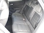 Citroën C5 X Business Plus Hybrid 225 pk Automaat | Navigatie | Achteruitrijcamera | Parkeersensoren Voor en Achter | Verwarmde Comfortstoelen | LED Koplampen | Keyless Entry/Start | Verwarmd Lederen Stuurwiel | Trekhaak | Adaptieve Cruise Control | 19" Lichtmetalen Velgen | Apple Carplay/Android Auto |