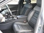Citroën C5 X Business Plus Hybrid 225 pk Automaat | Navigatie | Achteruitrijcamera | Parkeersensoren Voor en Achter | Verwarmde Comfortstoelen | LED Koplampen | Keyless Entry/Start | Verwarmd Lederen Stuurwiel | Trekhaak | Adaptieve Cruise Control | 19" Lichtmetalen Velgen | Apple Carplay/Android Auto |