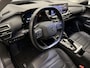 Citroën C5 X Business Plus Hybrid 225 pk Automaat | Navigatie | Achteruitrijcamera | Parkeersensoren Voor en Achter | Verwarmde Comfortstoelen | LED Koplampen | Keyless Entry/Start | Verwarmd Lederen Stuurwiel | Trekhaak | Adaptieve Cruise Control | 19" Lichtmetalen Velgen | Apple Carplay/Android Auto |