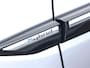 Citroën C5 X Business Plus Hybrid 225 pk Automaat | Navigatie | Achteruitrijcamera | Parkeersensoren Voor en Achter | Verwarmde Comfortstoelen | LED Koplampen | Keyless Entry/Start | Verwarmd Lederen Stuurwiel | Trekhaak | Adaptieve Cruise Control | 19" Lichtmetalen Velgen | Apple Carplay/Android Auto |