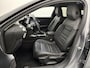 Citroën C5 X Business Plus Hybrid 225 pk Automaat | Navigatie | Achteruitrijcamera | Parkeersensoren Voor en Achter | Verwarmde Comfortstoelen | LED Koplampen | Keyless Entry/Start | Verwarmd Lederen Stuurwiel | Trekhaak | Adaptieve Cruise Control | 19" Lichtmetalen Velgen | Apple Carplay/Android Auto |