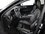 Volvo V60 2.0 T8 Recharge AWD R-Design | Panoramadak | Harman/Kardon | Adaptive cruise | 360 camera | Carplay | Stoelverwarming | Memory | Half leder | Full LED | Navigatie