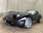 Chevrolet Corvette C3 Targa *Holley / Edelbrock* / Cruise Control / 350 Cu V8 5,7L Automaat / Chrome Knock-Off Wheels