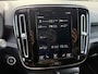 Volvo XC40 T3 160PK Momentum | Camera| Trekhaak| H&K Sound| Stoelverw| CarP