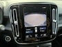 Volvo XC40 T3 160PK Momentum | Camera| Trekhaak| H&K Sound| Stoelverw| CarP