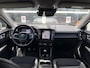 Volvo XC40 T3 160PK Momentum | Camera| Trekhaak| H&K Sound| Stoelverw| CarP