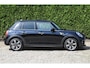 MINI Cooper Mini 1.5 60 Years Edition automaat / 1e eig. / zwart leer / head-up display / panoramadak / stoelverwarming / cruise