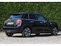MINI Cooper Mini 1.5 60 Years Edition automaat / 1e eig. / zwart leer / head-up display / panoramadak / stoelverwarming / cruise