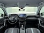 Peugeot 2008 SUV Allure 130 pk Automaat | Navigatie | Achteruitrijcamera | Parkeersensoren Voor en Achter | LED Koplampen | Keyless Entry/Start | Lederen Stuurwiel | Climate Control | Cruise Control | 17" Lichtmetalen Velgen | Apple Carplay/Android Auto |
