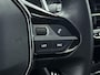 Peugeot 2008 SUV Allure 130 pk Automaat | Navigatie | Achteruitrijcamera | Parkeersensoren Voor en Achter | LED Koplampen | Keyless Entry/Start | Lederen Stuurwiel | Climate Control | Cruise Control | 17" Lichtmetalen Velgen | Apple Carplay/Android Auto |