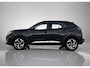 Peugeot 2008 SUV Allure 130 pk Automaat | Navigatie | Achteruitrijcamera | Parkeersensoren Voor en Achter | LED Koplampen | Keyless Entry/Start | Lederen Stuurwiel | Climate Control | Cruise Control | 17" Lichtmetalen Velgen | Apple Carplay/Android Auto |