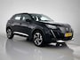 Peugeot 2008 SUV Allure 130 pk Automaat | Navigatie | Achteruitrijcamera | Parkeersensoren Voor en Achter | LED Koplampen | Keyless Entry/Start | Lederen Stuurwiel | Climate Control | Cruise Control | 17" Lichtmetalen Velgen | Apple Carplay/Android Auto |