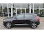 Volvo XC40 B4 Automaat Plus Dark | Trekhaak | Verw. Stoel & stuurwiel | Camera | Adapt. Cruise