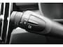 Volvo XC40 B4 Automaat Plus Dark | Trekhaak | Verw. Stoel & stuurwiel | Camera | Adapt. Cruise