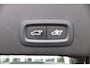 Volvo XC40 B4 Automaat Plus Dark | Trekhaak | Verw. Stoel & stuurwiel | Camera | Adapt. Cruise