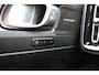 Volvo XC40 B4 Automaat Plus Dark | Trekhaak | Verw. Stoel & stuurwiel | Camera | Adapt. Cruise