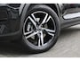 Volvo XC40 B4 Automaat Plus Dark | Trekhaak | Verw. Stoel & stuurwiel | Camera | Adapt. Cruise