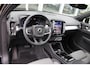 Volvo XC40 B4 Automaat Plus Dark | Trekhaak | Verw. Stoel & stuurwiel | Camera | Adapt. Cruise