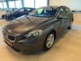 Volvo V40 1.6 D2 MOMENTUM-uitv/CLIMA AIRCO/CRUISE CONTROL/NAVIGATIE/ISOFIX/BLUETOOTH/LM-VELG/nieuweAPK+O.H.BEURT/UITSTEKENDE STAAT