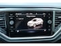 Volkswagen T-Roc 1.0 TSI 110pk Style | Navigatie | Parkeersensoren | App Connect