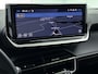 Peugeot e-2008 EV GT 54 kWh 156 pk | Navigatie | Achteruitrijcamera | Parkeersensoren Voor en Achter | Alcantara Bekleding | Sportstoelen | Full-LED Koplampen | Keyless Entry/Start | Dodehoek Detectie | Adaptieve Cruise Control | 18" Lichtmetalen Velgen | Apple Carplay/Android Auto |