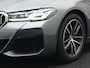 BMW 5-Serie Touring 530e xDrive M-Sport Plug In Hybrid PHEV | Head Up | Laser LED | Trekhaak af Fabriek | Elektrische Lederen Sportstoelen | Sfeerverlichting