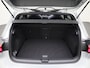 Volkswagen Golf 1.5eTSI/150PK R-Line Blckstyle DSG · Panoramadak · Camera + Parkeersensoren · App connect · Garantie tot februari 2026