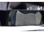 Peugeot e-2008 GT-Line EV 50 kWh / Cruise control / Panoramisch schuifdak / Lane assist