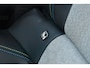 Peugeot e-2008 GT-Line EV 50 kWh / Cruise control / Panoramisch schuifdak / Lane assist
