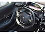 Peugeot e-2008 GT-Line EV 50 kWh / Cruise control / Panoramisch schuifdak / Lane assist