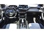 Peugeot e-2008 GT-Line EV 50 kWh / Cruise control / Panoramisch schuifdak / Lane assist