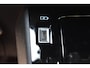 Peugeot e-2008 GT-Line EV 50 kWh / Cruise control / Panoramisch schuifdak / Lane assist