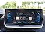 Peugeot e-2008 GT-Line EV 50 kWh / Cruise control / Panoramisch schuifdak / Lane assist