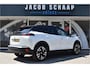 Peugeot e-2008 GT-Line EV 50 kWh / Cruise control / Panoramisch schuifdak / Lane assist