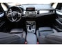 BMW 2-Serie Active Tourer 225xe Centennial High Executive HUD LEER TREKHAAK-AFN NAP PANO CLIMATE STOELVERW 17''LMV 2xPDC ELEK-ACHTERKLEP ZWARTE-HEMEL