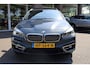 BMW 2-Serie Active Tourer 225xe Centennial High Executive HUD LEER TREKHAAK-AFN NAP PANO CLIMATE STOELVERW 17''LMV 2xPDC ELEK-ACHTERKLEP ZWARTE-HEMEL