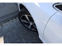 Volvo V40 T3 Automaat Polar+ Sport | Verw. Voorstoelen | Panoramadak | Keyless | DAB