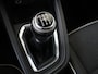 Renault Clio 1.0 TCe 100Pk Intens | Navigatie met Groot Scherm | Cruise Control | Apple & Android Carplay | Parkeersensoren & Camera | Climate Control | Bluetooth | Lichtmetalen Velgen | Armsteun Voor |