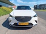 Mazda CX-3 2.0 SkyActiv-G 120 GT-M AUTOMAAT, 1e eigenaar(!), nette complete auto incl. 12 MND BOVAGGARANTIE LED, 18" LMV, CAMERA, PDC, HUD, etc.