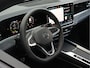 Volkswagen Passat Variant R-Line-Edition 1.5 eHybrid 204pk | Panoramadak | Trekhaak | Black Style | Matrix LED | Navigatie | Camera |