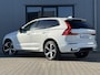 Volvo XC60 2.0 T6 Plug-in hybrid AWD R-Design 349 PK | Crystal White | Trekhaak | Harman Kardon