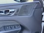 Volvo XC60 2.0 T6 Plug-in hybrid AWD R-Design 349 PK | Crystal White | Trekhaak | Harman Kardon