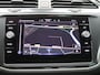 Volkswagen Tiguan 1.4 TSI eHybrid R-Line Business+ 245PK DSG Adaptieve Cruise Controle, Keyless, Side Assist, Stoel-Stuurverwarming, Achteruitrijcamera, Matrix-LED verlichting, Navi, Virtual Cockpit, 19" LM